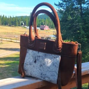 STS cowhide purse